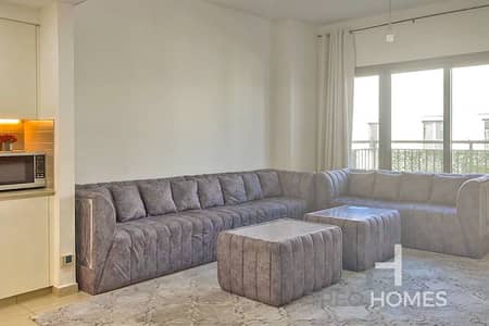 فلیٹ 2 غرفة نوم للايجار في تاون سكوير، دبي - شقة في شقق زهرة 2B،شقق زهرة،تاون سكوير 2 غرف 80000 درهم - 8599885