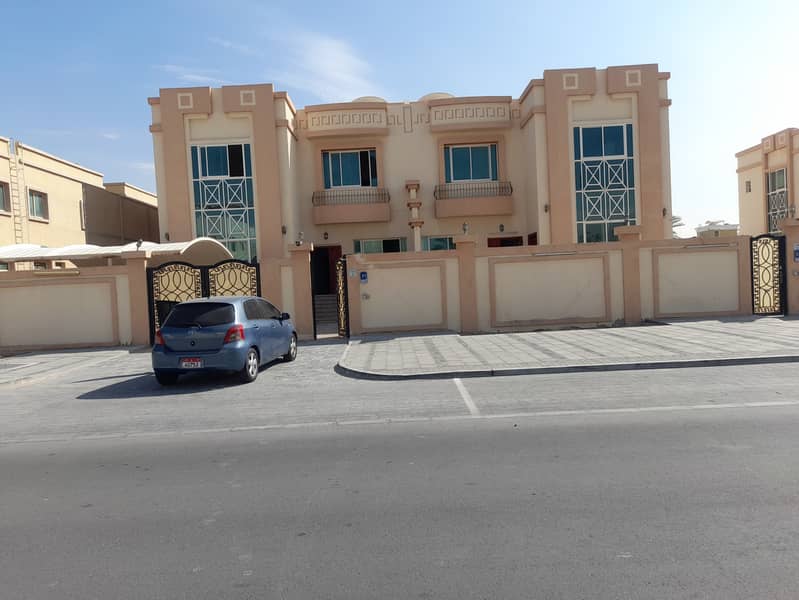 Private Entrance 5 MBR Villa With Maidroom And Private Yard In MBZ City