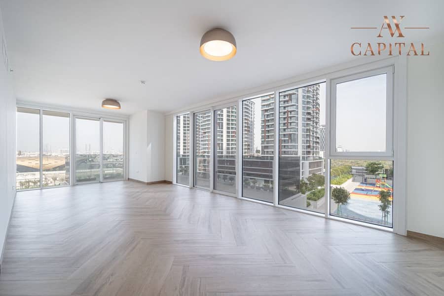 Luxury Corner Unit | Spacious | Multiple Cheques