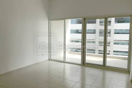 1 Bedroom Apartment for Sale in Dubai Sports City, Dubai - Lovely, Spacious, Chiller free, motivated seller