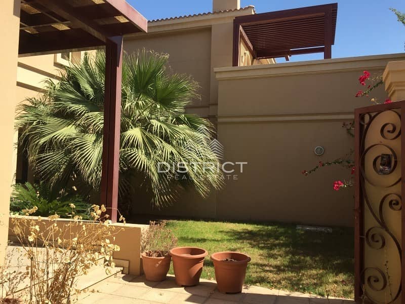 Golf Gardens Vacant 4 BR Villa with Pool