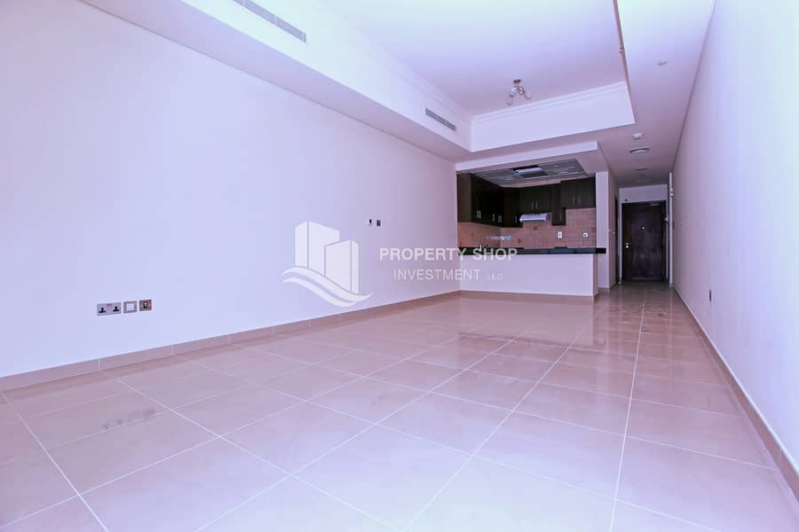 4 studio-apartment-abu-dhabi-al-reem-island-city-of-lights-hydra-avenue-dining-area. JPG