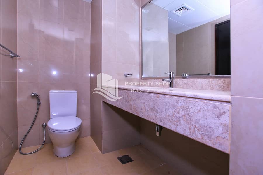 14 3-bedroom-apartment-al-reem-island-shams-abu-dhabi-sun-tower-powder-room. JPG