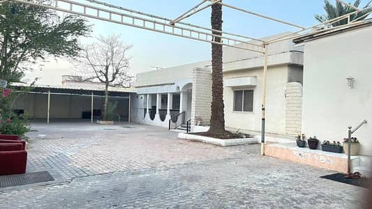 A residential house for sale at al khazamiyah area sharjah