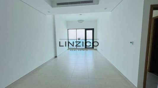 Ready To Move In | Unfurnished | Mid - Floor |