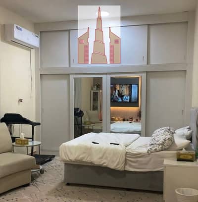 5 Bedroom Villa for Sale in Al Sabkha, Sharjah - Spacious 5bedrooms with 4baths villa available for sale 1.5million