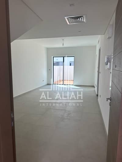 3 Bedroom Townhouse for Rent in Yas Island, Abu Dhabi - WhatsApp Image 2024-03-06 at 15.45. 34_bda1e082. jpg