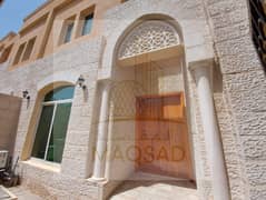 Double row 4br villa dublex in Mushrif garden,  Abu Dhabi