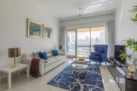 Exquisite 2BR Apt in Business Bay with Stunning Canal View!