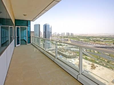 2BR Apt with Panoramic Golf course views 2BR Apt with Panoramic Golf course views