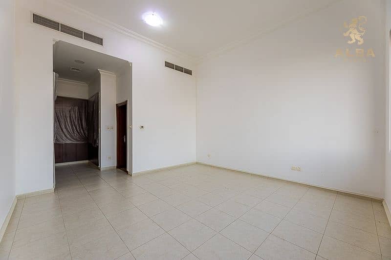 17 UNFURNISHED 4BR VILLA FOR RENT IN AL BARSHA (19). jpg