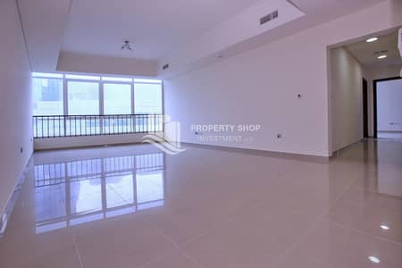 2 Bedroom Flat for Sale in Al Reem Island, Abu Dhabi - 2-bedroom-abu-dhabi-al-reem-island-city-of-lights-hydra-avenue-living-dining-area. JPG