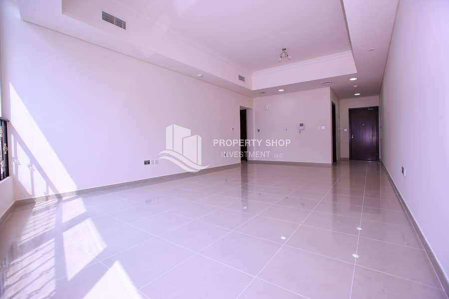 2 2-bedroom-abu-dhabi-al-reem-island-city-of-lights-hydra-avenue-dining-area. JPG