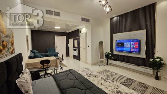 تاون هاوس 2 غرفة نوم للايجار في مدينة دبي الصناعية، دبي - 8500 / - شهريًا شاملاً جميع الفواتير فيلا غرفتين وصالة مفروشة بالكامل
