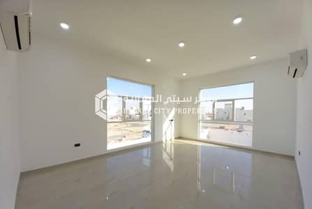 11 Cпальни Вилла Продажа в Аль Шамха, Абу-Даби - WhatsApp Image 2024-02-28 at 11.40. 40_933de39d. jpg