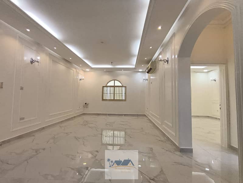 Квартира в Аль Шамха, 2 cпальни, 48000 AED - 8689572