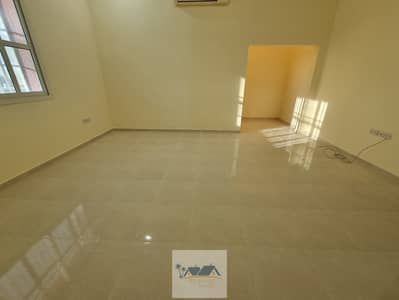 4 Bedroom Flat for Rent in Al Shamkha, Abu Dhabi - Excellent 4 BHK Apartment Withe Eevator at Al Shamka