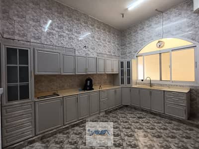 شقة 4 غرف نوم للايجار في الشوامخ، أبوظبي - WhatsApp Image 2024-02-16 at 9.28. 32 AM. jpeg