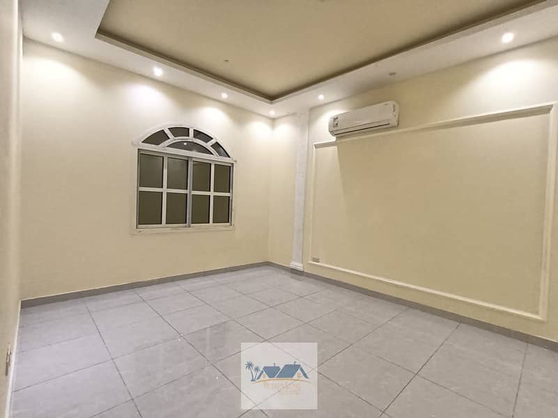 Квартира в Аль Шамха, 4 cпальни, 65000 AED - 8716031