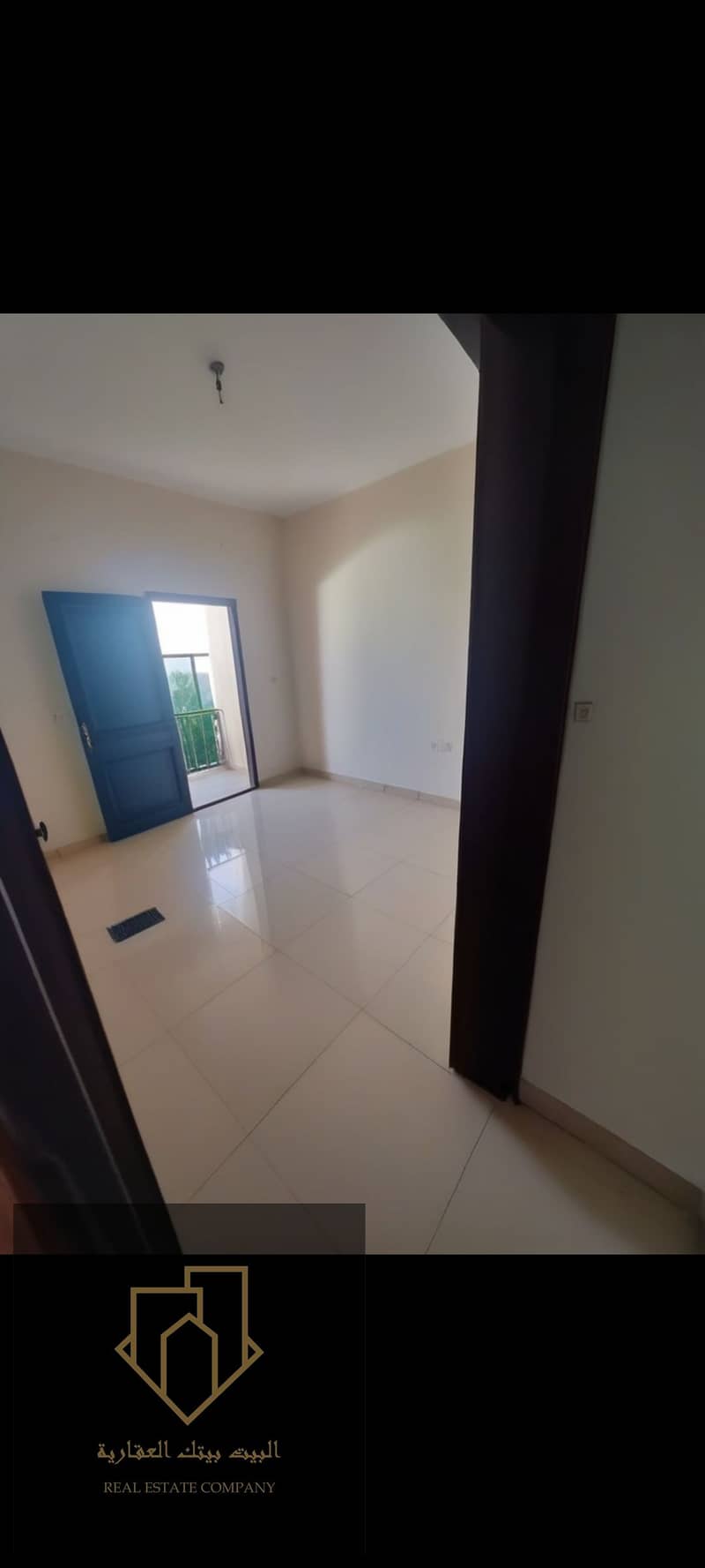 Enjoy living in a centrally located apartment close to all public and private services. The apartment guarantees you easy movement to all exits to Sharjah and Dubai