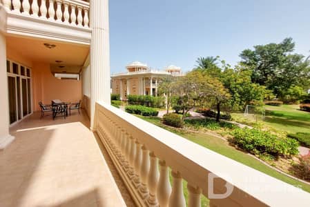 2 Bedroom Flat for Sale in Palm Jumeirah, Dubai - Palm View | Private Beach | Vacant on Transfer