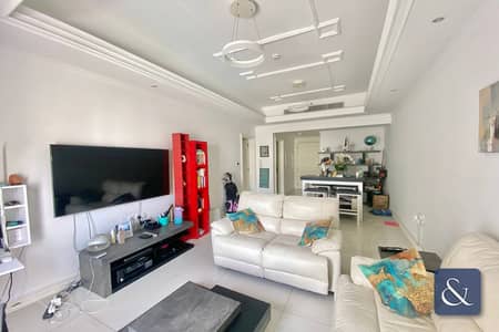فلیٹ 1 غرفة نوم للايجار في أرجان، دبي - شقة في فينسيتور بلاسيو،أرجان 1 غرفة 75000 درهم - 8729541