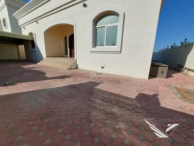Spacious 4 bedroom villa with maids room  covered parking! Al azra park area