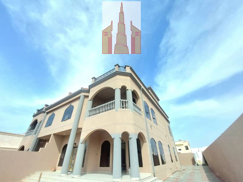 Brand new, Luxury, 4 bedroom with separate majlis available for rent