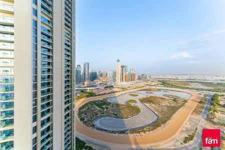 Studio for Rent in Business Bay, Dubai - Unfurnished w/ Canal View on High Floor