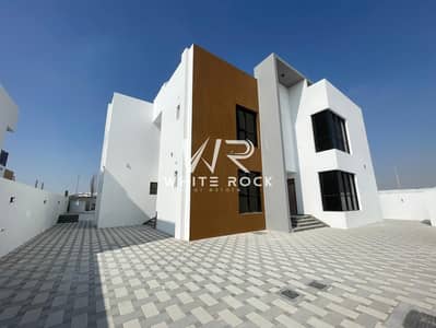 5 Bedroom Villa for Sale in Al Shamkha, Abu Dhabi - 4b185dc7-8a76-498d-b878-d91b0971fc04. jpg