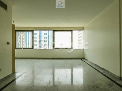 3 Bedroom Flat for Rent in Al Khalidiyah, Abu Dhabi - LIVE YOUR BEST LIFE IN OUR 3 BEDROOM APARTMENT