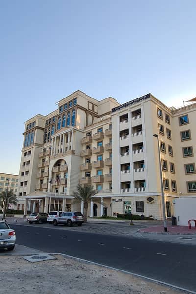 محل تجاري  للبيع في أرجان، دبي - platinum-one-serviced-apartments-24405_xl. jpg