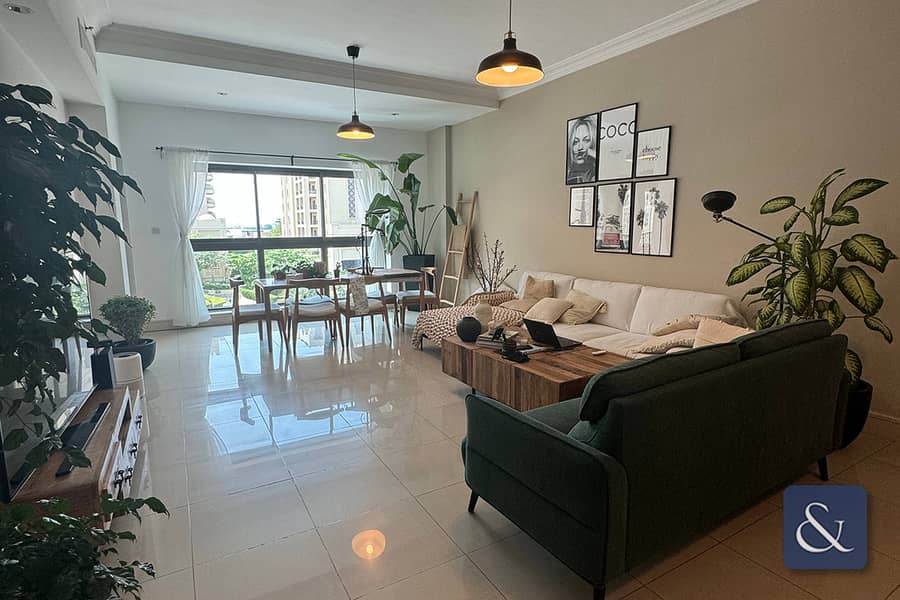 2 Bedrooms | Spacious and Bright | Rented