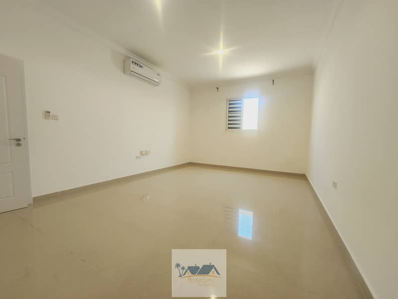 شقة في الشامخة 2 غرف 42000 درهم - 8732225
