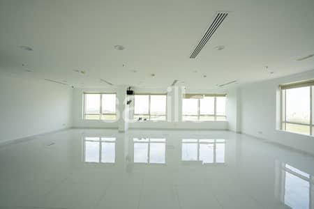Office for Rent in Al Qurm, Ras Al Khaimah - 1 Month free | RAK office with bright lay-out