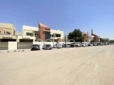 5 Bedroom Villa for Rent in Al Ramaqiya, Sharjah - Commercial Villa | Prime location | Easy access