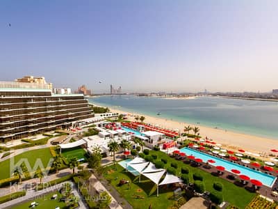 3 Bedroom Penthouse for Sale in Palm Jumeirah, Dubai - Vacant on transfer/service fee waiver/five parking bays