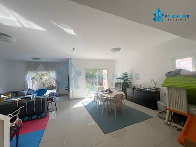 5 Bedroom Villa for Sale in Al Reef, Abu Dhabi - Single row | Corner villa | with private pool