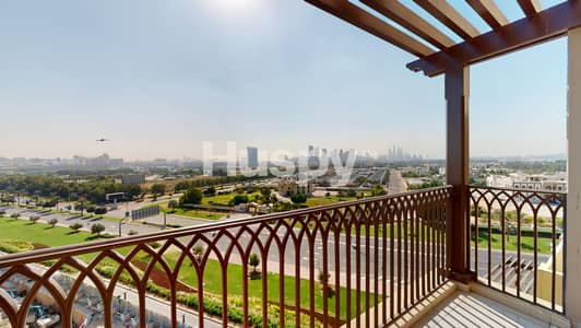 4 Bedroom Apartment for Rent in Umm Suqeim, Dubai - Beautiful Top Floor Apartment in MJL with Sea View