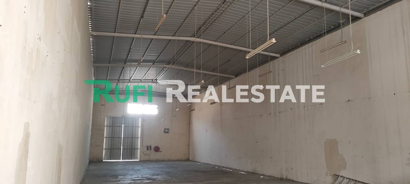 Good location//5000Sq. Ft warehouse For Rent in Umq