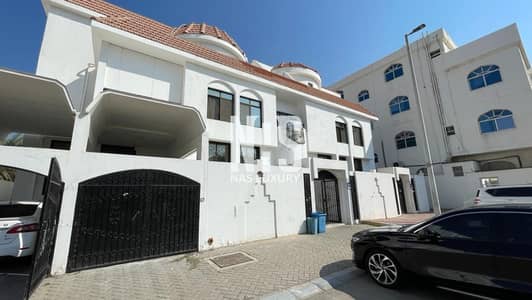 10 Bedroom Villa for Sale in Al Mushrif, Abu Dhabi - Spacious villa  | Prime Location| Private parking