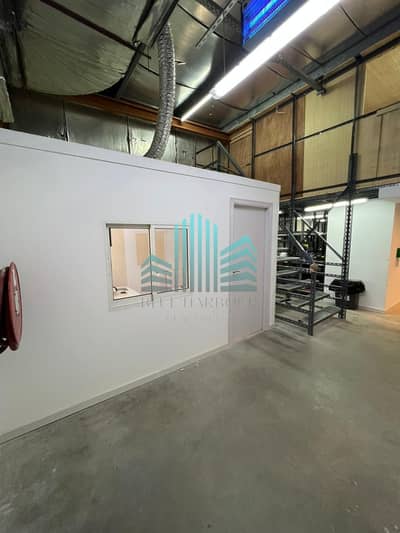 Warehouse for Rent in Al Quoz, Dubai - READY OFFICE | STORAGE | FULLY INSULATED | AC INSIDE THE STORAGE  | GROUND FLOOR PLUS MEZZANINE