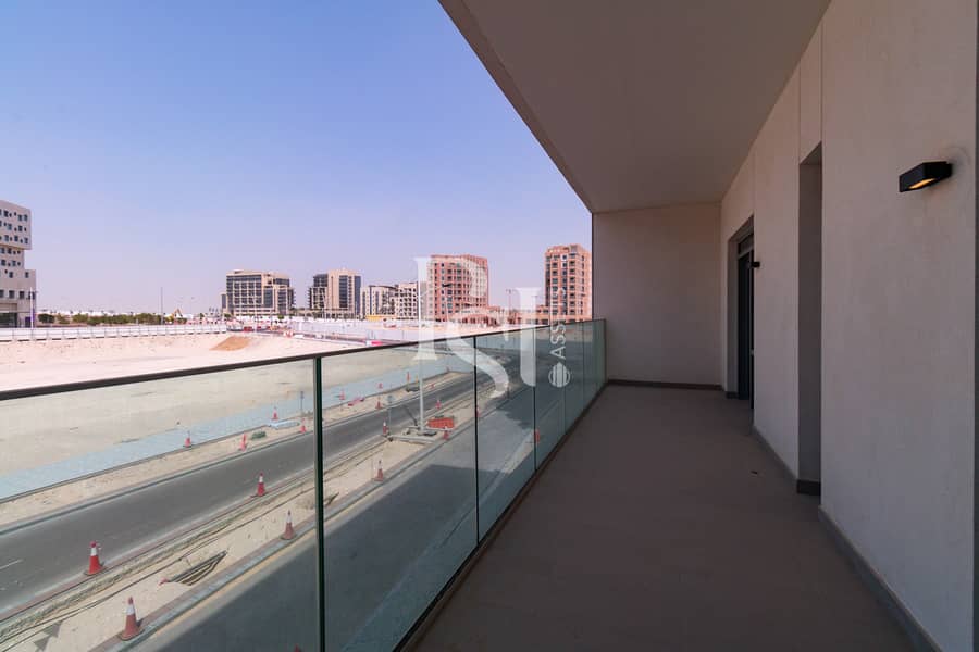 2 global-gate-towers-saadiyat-island-abu-dhabi-balcony-view (3). JPG