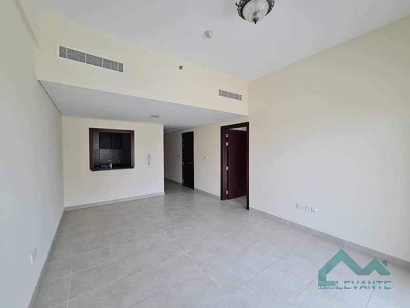 Квартира в Ливан，Кью Пойнт，Мазая 5, 1 спальня, 48000 AED - 8738355