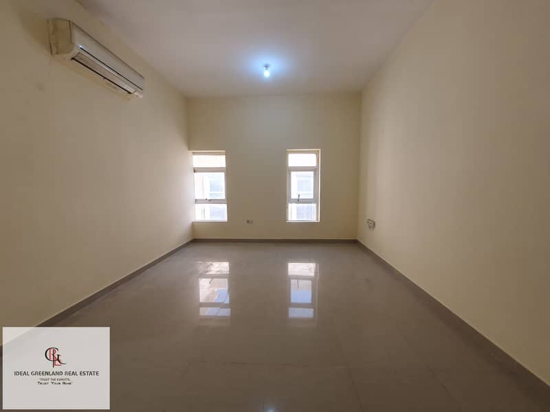شقة في مركز محمد بن زايد،مدينة محمد بن زايد 1 غرفة 36000 درهم - 8741179