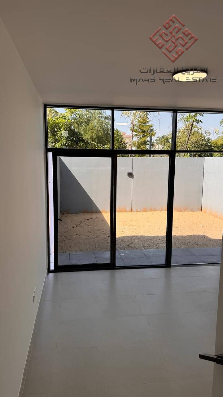 Brand New 2 bedroom villa available in Masaar for rent just 100k