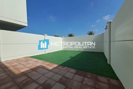 3 Bedroom Townhouse for Rent in Al Matar, Abu Dhabi - Single Row Unit | Massive Garden | Lease It Today