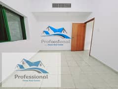شقة في القاسمية 1 غرفة 27990 درهم - 8022068