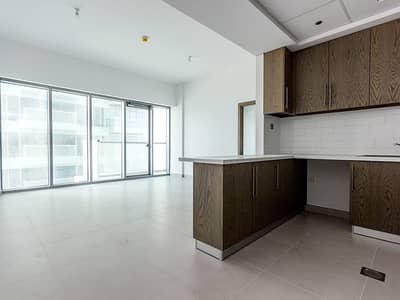 1 Bedroom Flat for Rent in Dubai Science Park, Dubai - Spacious | Floor to Ceiling Glass | Balcony