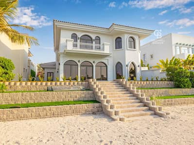 5 Bedroom Villa for Rent in Palm Jumeirah, Dubai - Fully Upgraded | Luxury living | Private beach